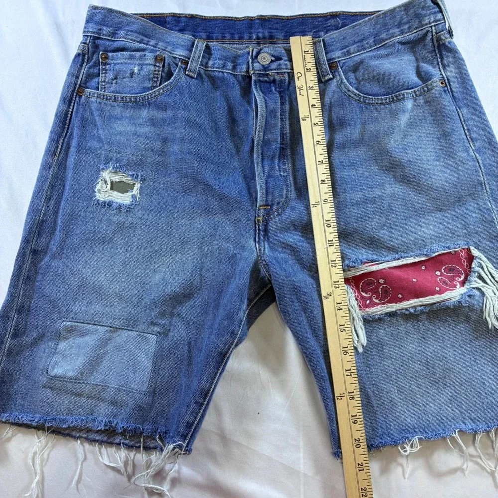 Levis 501 150th Anniversary Distressed Bandana Patch Denim Shorts Mens 38